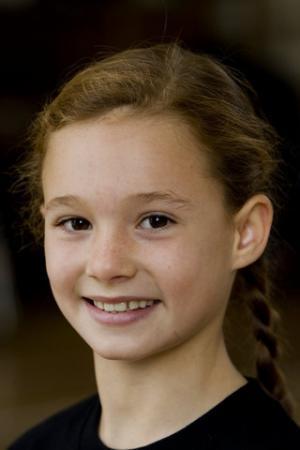 Ellie Darvey-Alden aka Young Lily Evans in Deathly Hallows
