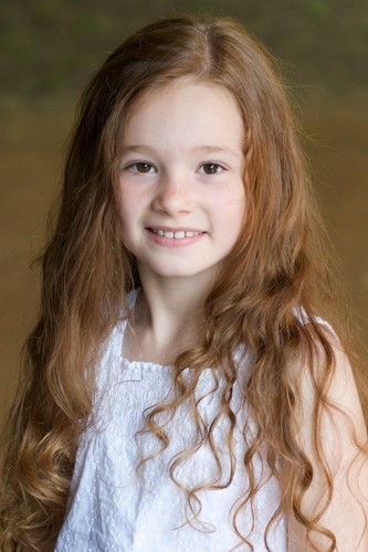  The girl whoz gonna play Lilly Evans Deathly Hallows..she is soo pretty!!!Ellie Darcey-Alden