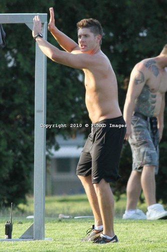  Jensen plays calcio