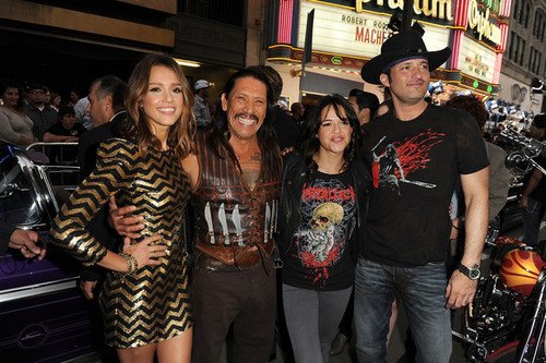  Jessica Alba, Danny Trejo, Michelle & Robert Rodriguez @ Machete Premiere - 2010