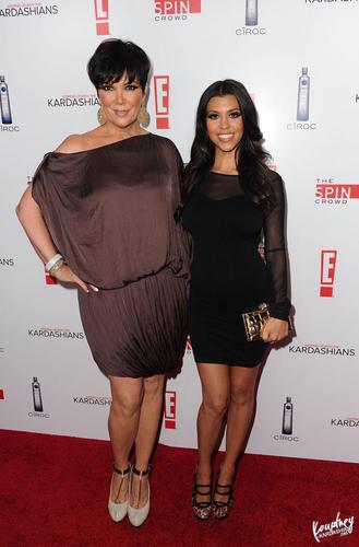  Kourtney @ Keeping Up With The Kardashians 5 Premiere Party