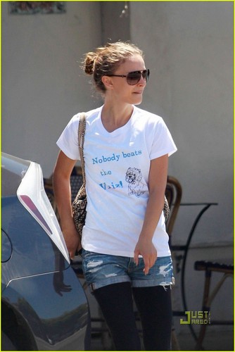  Natalie Portman: Shopping with Benjamin Millepied!