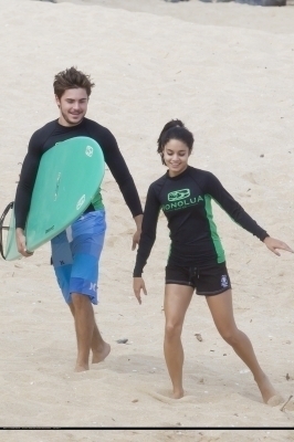  Zanessa Out In Hawaii