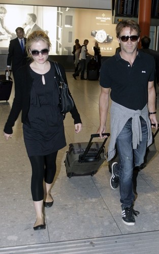  Anna & Stephen @ Heathrow Airport