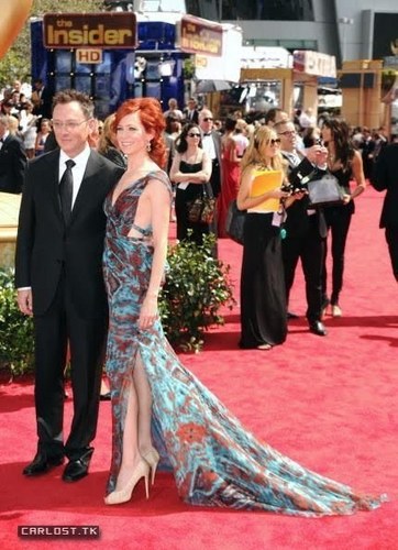  Emmys 2010 - Michael Emerson and Carrie Preston