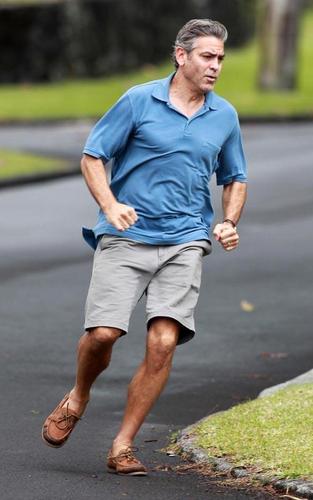  George Clooney on set in Oahu (March 17)