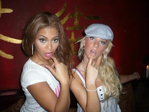  Hemo and Beyonce!