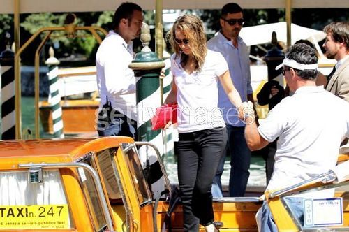  Natalie takes water taxi while attending 67th Venice Film Festival