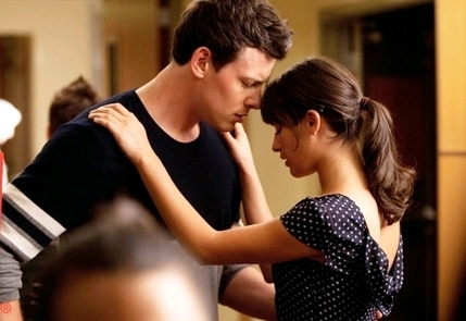  Season 2 promotional picture - Finn and Rachel