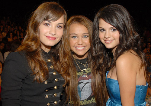selly and friends