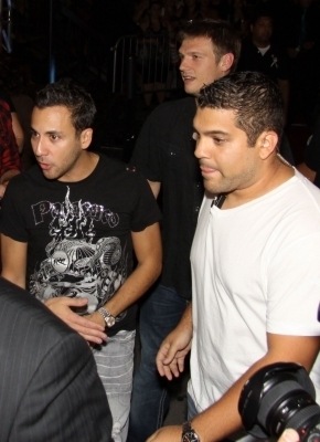  Howie and Nick at Light Ultra Club - Montreal, Canada - 17-08