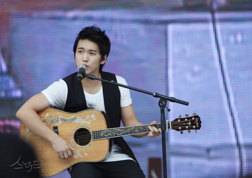  Sungmin 21.08.10 SM Town コンサート