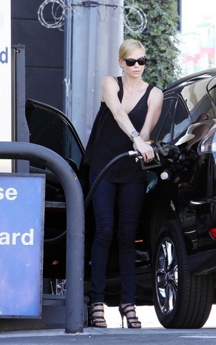  Charlize out in LA
