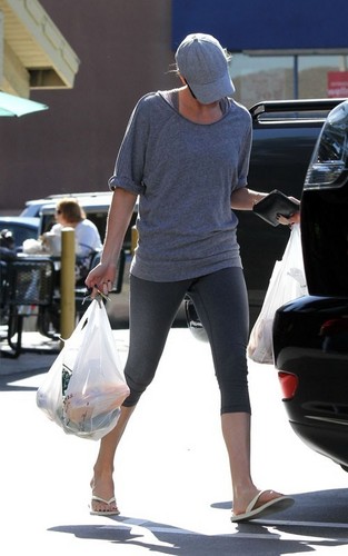 Charlize out in Los Angeles