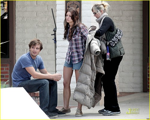 Sebastian Stan and ashley Greene ~ The Apparition Set (old pictures)