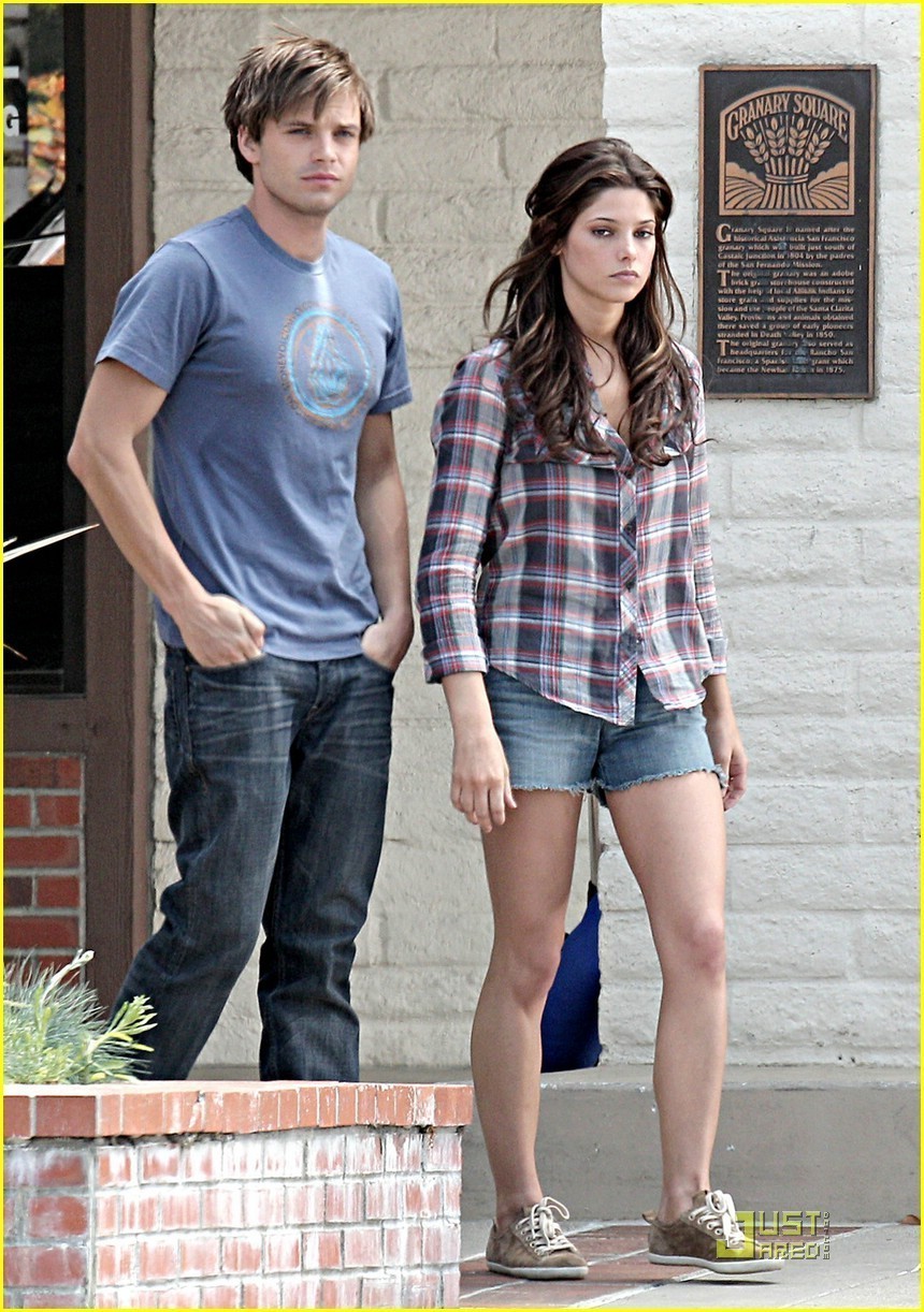Sebastian Stan and ashley Greene ~ The Apparition Set (old pictures)