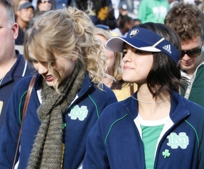  Selena and Taylor at a Notre Dame Football Game on Sep 4