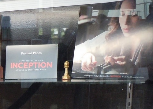  Ariadne's chess piece totem apoyo from Inception