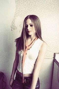  Avril Lavigne 2002