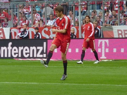  FC Bayern München - Werder Bremen Müller warming up