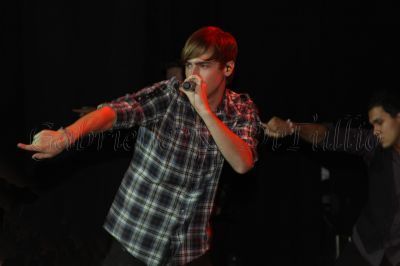  Kendall @ J-14s In Tunes Rocks show, concerto