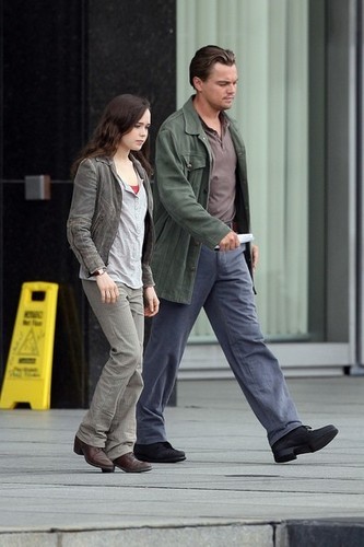  Leonardo DiCaprio and Ellen Page Film 'Inception'