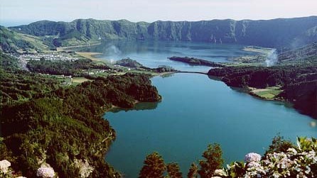  The 7 Natural Wonders Of Portugal: Lagoa das Sete Cidades (Lagoon Of The Seven Cities) [Azores]