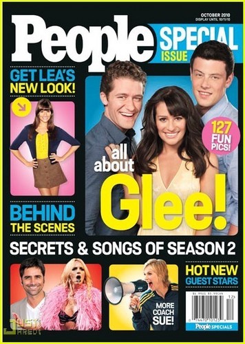  pic of the cast of Glee from the special new People