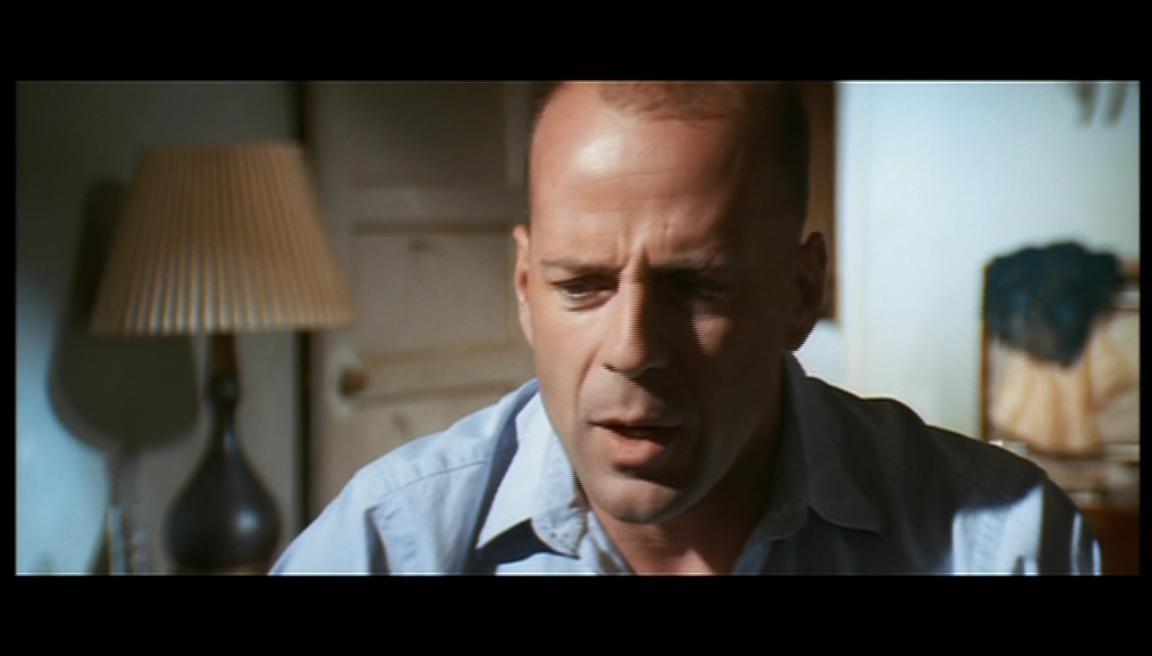 Bruce Willis as Butch Coolidge in 'Pulp Fiction' - Bruce Willis Image ...