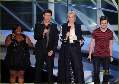  ग्ली Cast - एमटीवी VMAs 2010 Presenters!