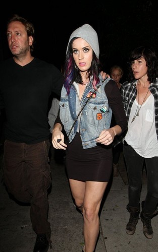  Katy Perry out at Club এল-মৃত্যু পত্র (September 14)