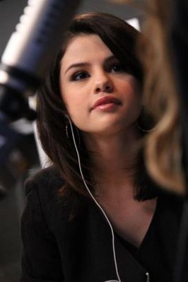  Selena Gomez on Air