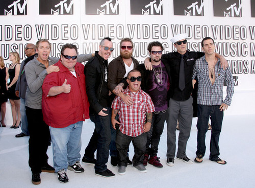  The Cast of Jackass 3D @ the 2010 MTV Video Музыка Awards