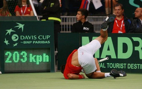  Djokovic has played an injury!