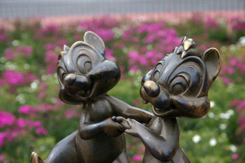  Chip and Dale Statue