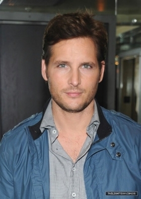  Peter Facinelli @ Movie Society & 2(x)ist Host A Screening Of "Buried