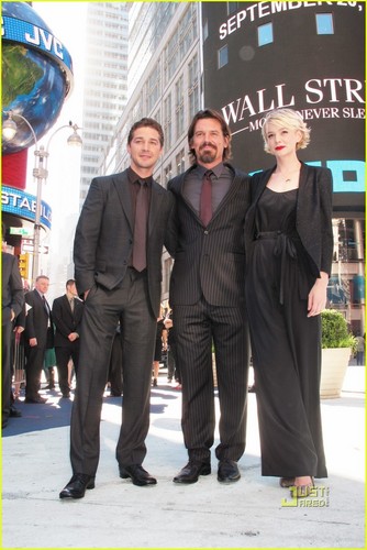  Shia & Wand straße 2 Cast out in NYC