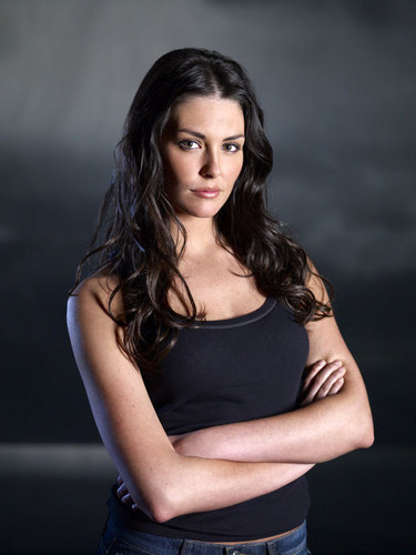 Taylor Cole as Vicky Wallace