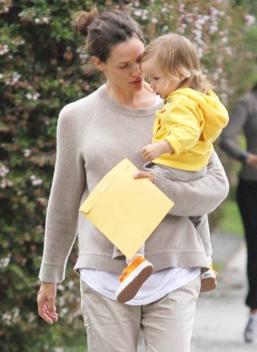  Jen out and about with বেগুনী & Seraphina 9/21/10