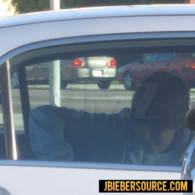  Justin Bieber चुंबन चमेली villegas