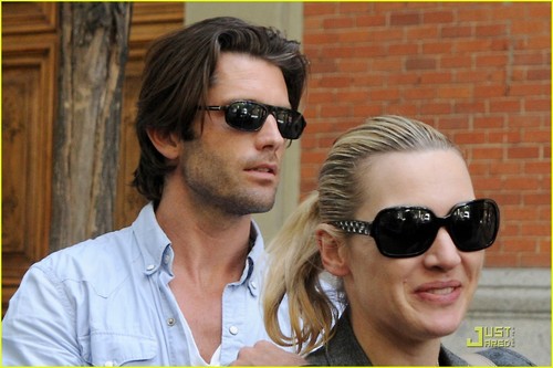 Kate Winslet & Louis Dowler Hold Hands