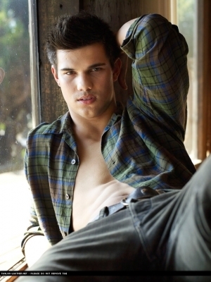  Taylor Lautner!!!