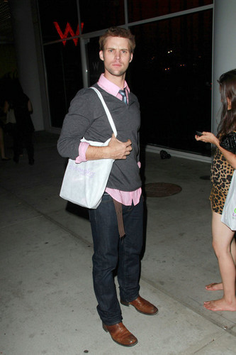 "House" stella, star Jesse Spencer jokingly "punches" a photographer outside the W hotel in West Hollywood
