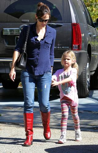  Jen & violett out and about 9/24/10