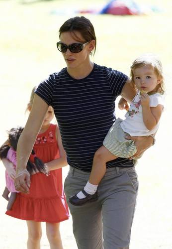Jen out and about with her girls 9/25/10