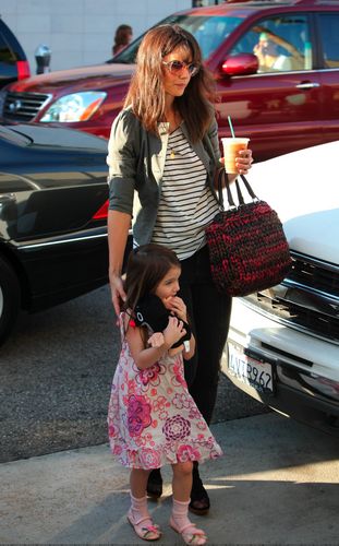  Suri shopping in Beverly Hills with Katie