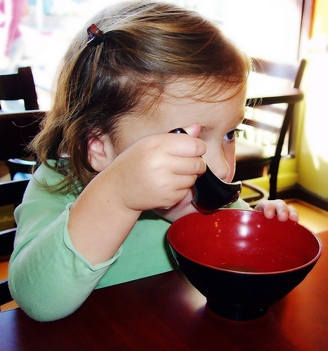  Gemma drinking la minestra, zuppa