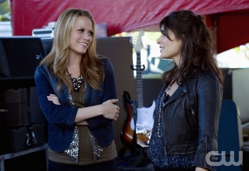  Life Unexpected - Episode 2.05 - Музыка Faced - еще Promotional фото