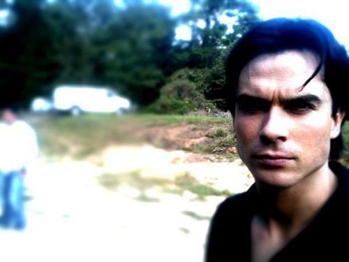  Damon Salvatore being Damon Salvatore on set taken سے طرف کی Stefan