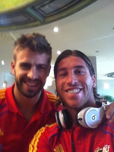  Gerard Pique & Sergio Ramos